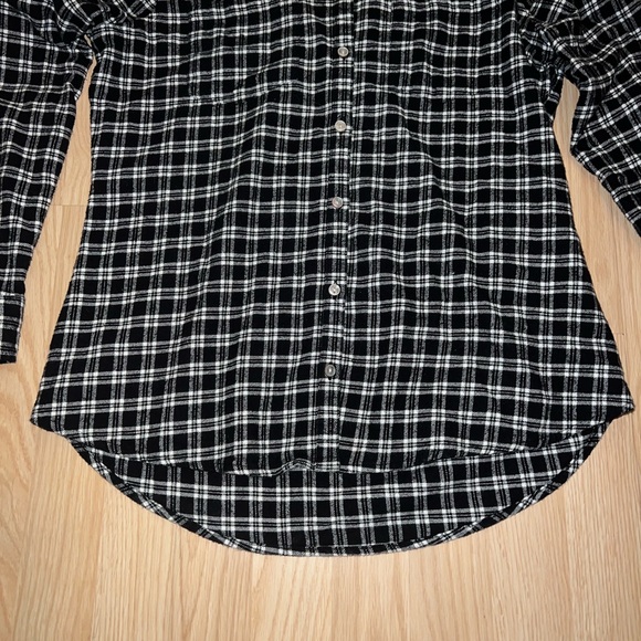 Croft & Barrow Black and White Plaid Flannel Long Sleeve Shirt - Picture 2 of 10